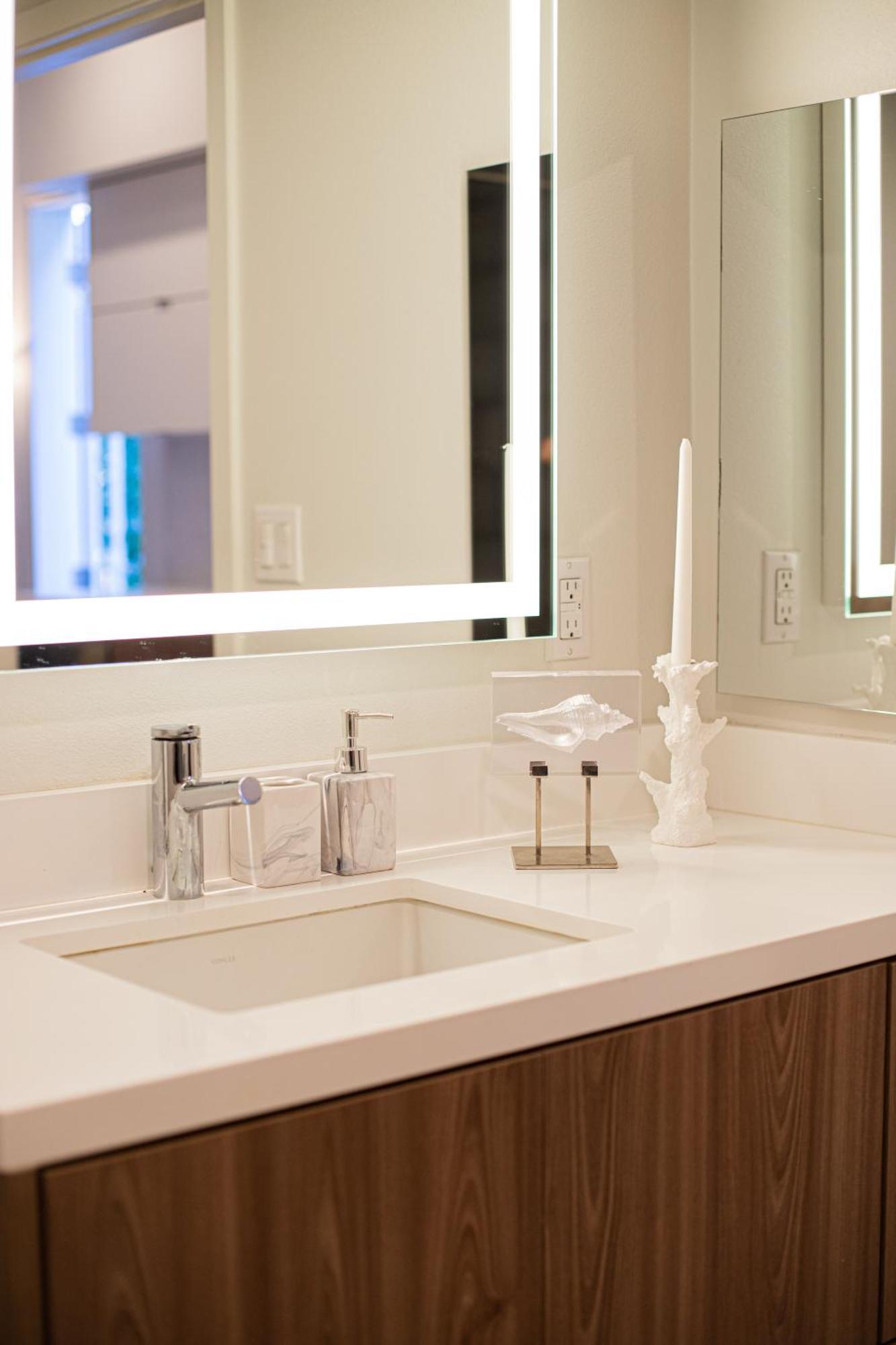 Luxury Apartment In The Prime Hollywood Location Лос Анджелис Екстериор снимка